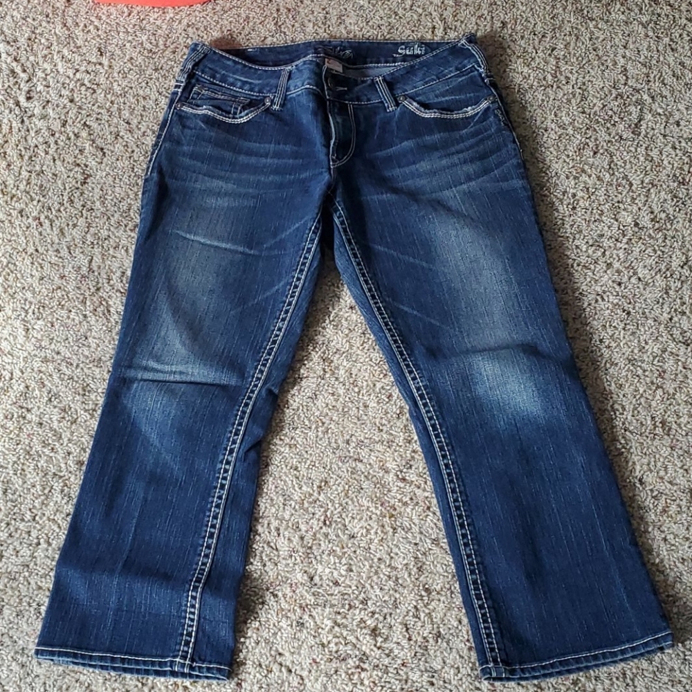 Silver Jeans Suko Capri
